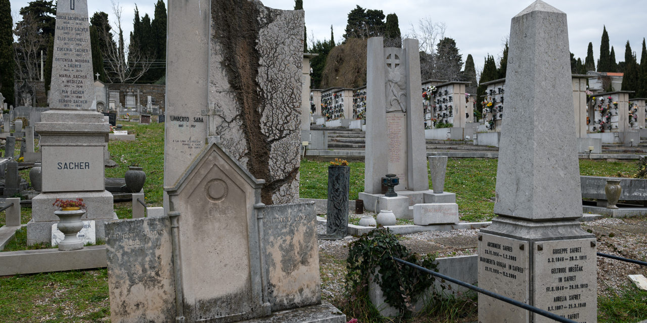 Al Cimitero comunale di San’Anna restaurati i siti funebri di Rastrellatori italiani, Carlo Sbisà e Adolfo Leghissa in convenzione con Edilmaster