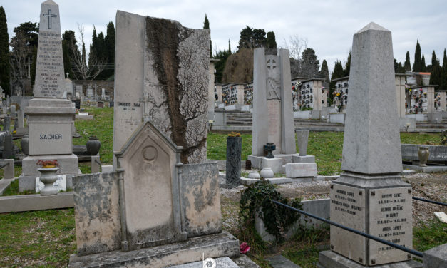 Al Cimitero comunale di San’Anna restaurati i siti funebri di Rastrellatori italiani, Carlo Sbisà e Adolfo Leghissa in convenzione con Edilmaster