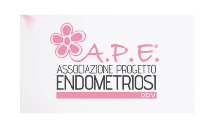 L’8 e il 9 marzo 2025, le volontarie dell’A.P.E. Associazione Progetto Endometriosi saranno in oltre 30 piazze italiane offrendo gerbere in vaso e semi di girasole, per contribuire a migliorare i percorsi di cura della malattia