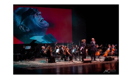 AL TEATRO VERDI DI PORDENONE IN PROGRAMMA UN APPASSIONATO TRIBUTO ALLE PAGINE PIÙ CELEBRI E AMATE DI DUE VERI E PROPRI MITI DELLA MUSICA CON “THE BEST OF STEVIE WONDER & RAY CHARLES”