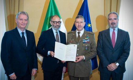 DIFESA: FIRMATO L’ACCORDO ATTUATIVO PER L’ISTITUZIONE DEL PREMIO DI DOTTORATO ALLA MEMORIA DEL “GENERALE CLAUDIO GRAZIANO” TRA LA FONDAZIONE FINCANTIERI E IL CENTRO ALTI STUDI DIFESA