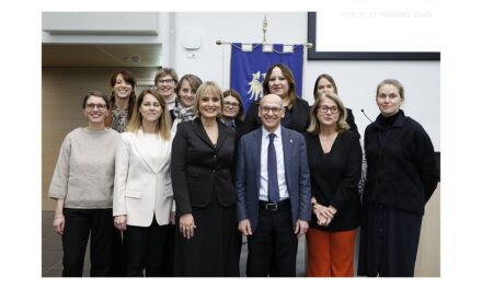 UNIVERSITÀ DI UDINE: CORSI DI LAUREA SCIENTIFICI, LA SCELTA DI ISCRIVERSI VIENE DA LONTANO, ANCHE PER LE STUDENTESSE