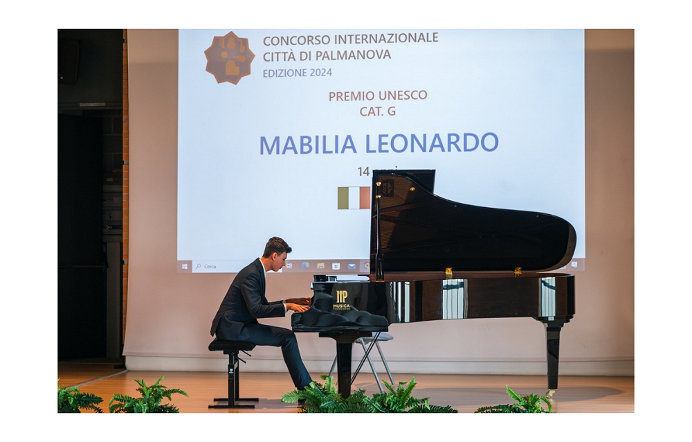 IL PIANISTA LEONARDO MABILIA IN CONCERTO A MOSSA PER GO!2025, GRAZIE AL PREMIO UNESCO DEL CONCORSO MUSICALE INTERNAZIONALE DI PALMANOVA