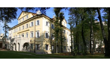 AL MUSEO SARTORIO CONSEGNA DI QUATTRO ANTICHI OROLOGI A PENDOLO DA TAVOLO RESTAURATI DALL’INNER WHEEL CLUB DI TRIESTE