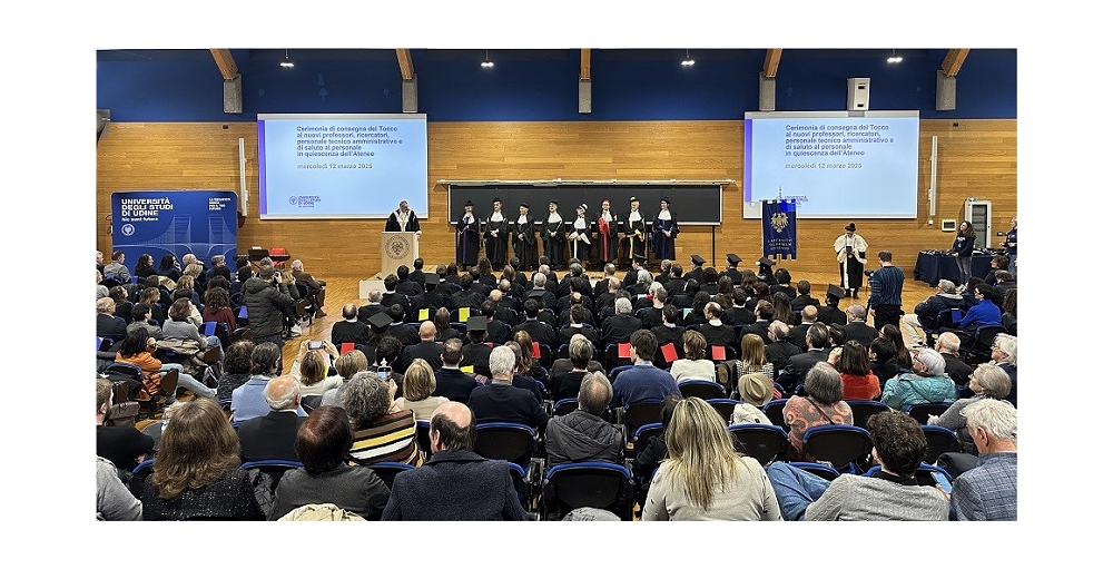 CERIMONIA DEL TOCCO, LA FESTA DELL’APPARTENZA ALL’UNIVERSITÀ DI UDINE PER 148 PROFESSORI, RICERCATORI E PERSONALE