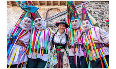 CARNEVALE DI CANALE D’AGORDO: È ISABEL MURER LA ZINGHENESTA 2025